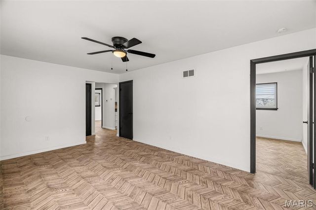 5544 Sapphire Avenue, St Louis, MO 63136