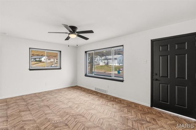 5544 Sapphire Avenue, St Louis, MO 63136