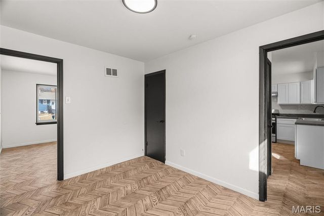 5544 Sapphire Avenue, St Louis, MO 63136