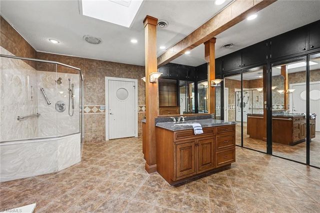 5427 Tallwood Estates Drive, Thomasville, NC 27360