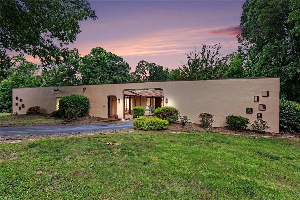 5427 Tallwood Estates Drive, Thomasville, NC 27360