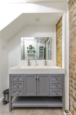 101 Patterson Lane, Follansbee, WV 26037