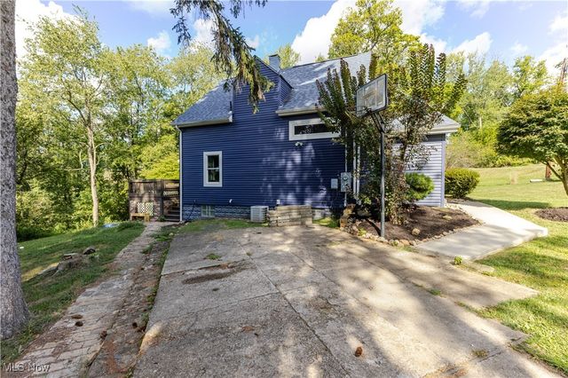 101 Patterson Lane, Follansbee, WV 26037