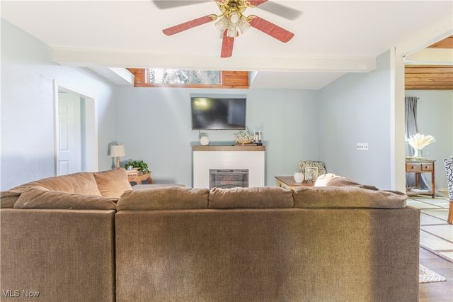 101 Patterson Lane, Follansbee, WV 26037