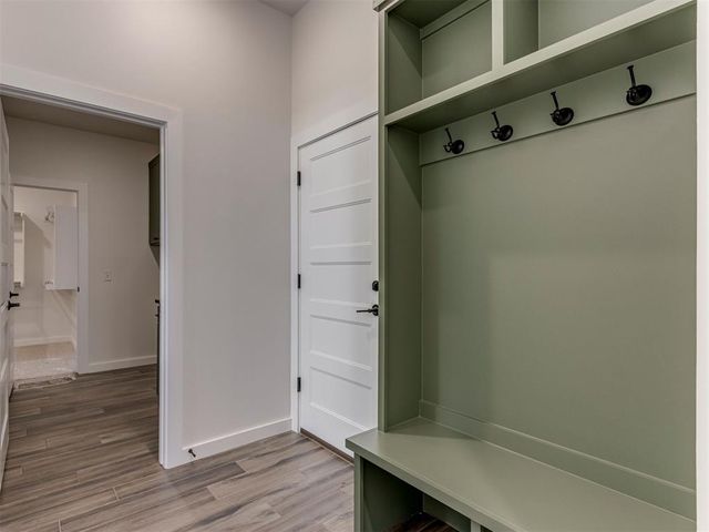 1913 SW 40th Street, Moore, OK 73160