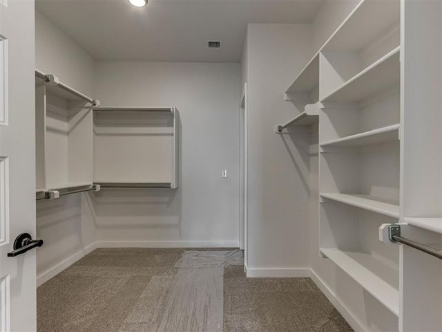 1913 SW 40th Street, Moore, OK 73160