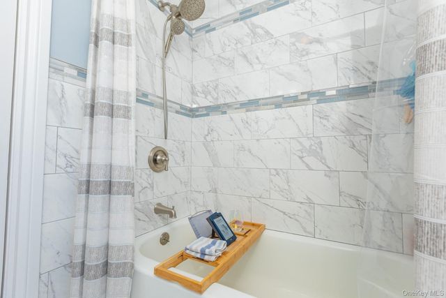 816 Main Street, Islip, NY 11751