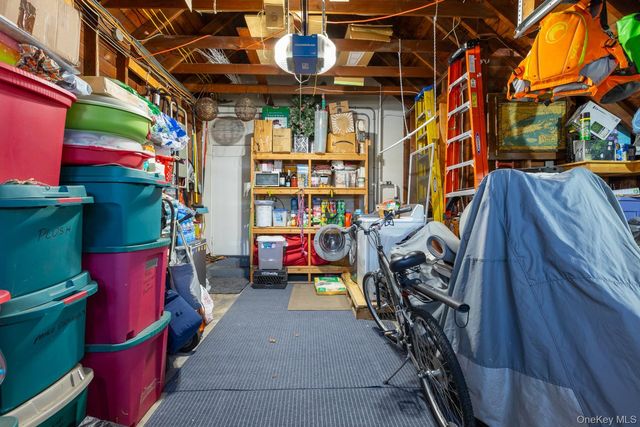 816 Main Street, Islip, NY 11751