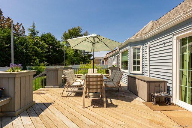 816 Main Street, Islip, NY 11751