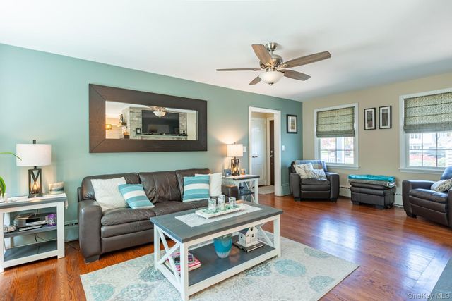 816 Main Street, Islip, NY 11751