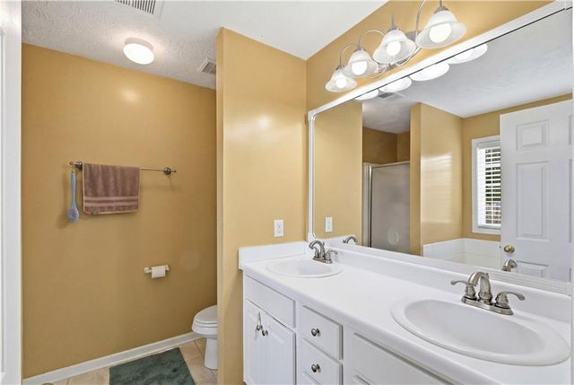 1320 Webb Farm Lane, Loganville, GA 30052