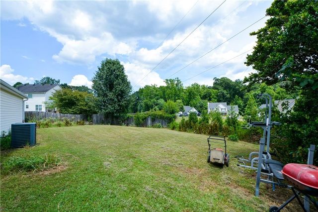1320 Webb Farm Lane, Loganville, GA 30052
