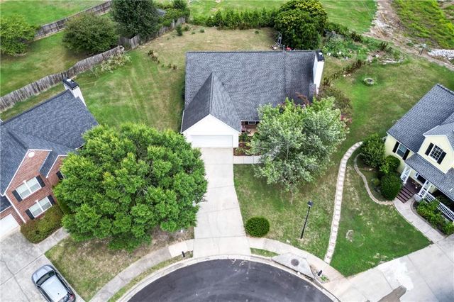 1320 Webb Farm Lane, Loganville, GA 30052