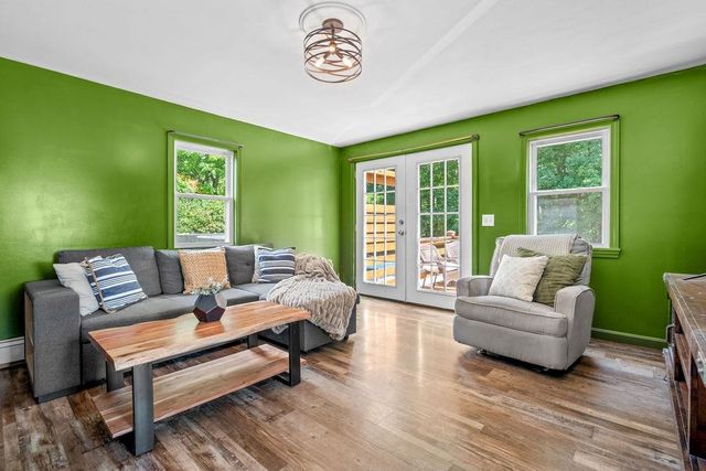 22 Howe Road, Rollinsford, NH 03869