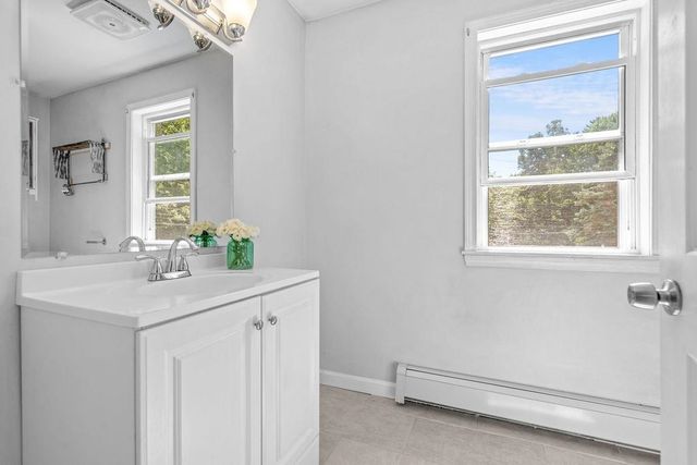 22 Howe Road, Rollinsford, NH 03869