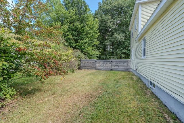 22 Howe Road, Rollinsford, NH 03869