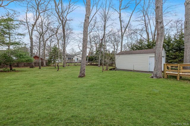 74 Country Club Road, Bellport, NY 11713