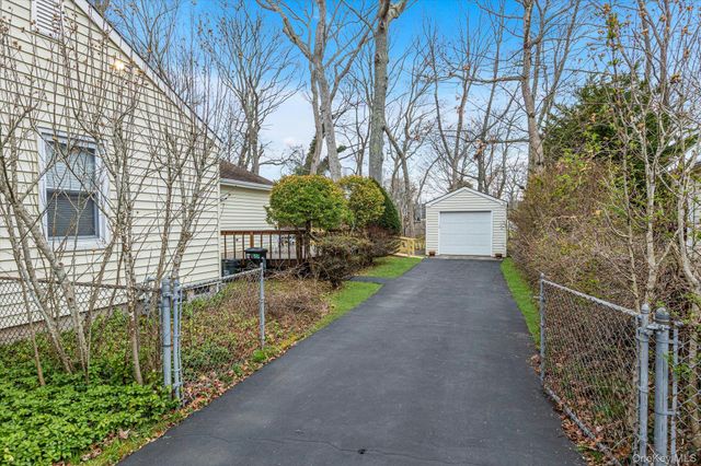 74 Country Club Road, Bellport, NY 11713