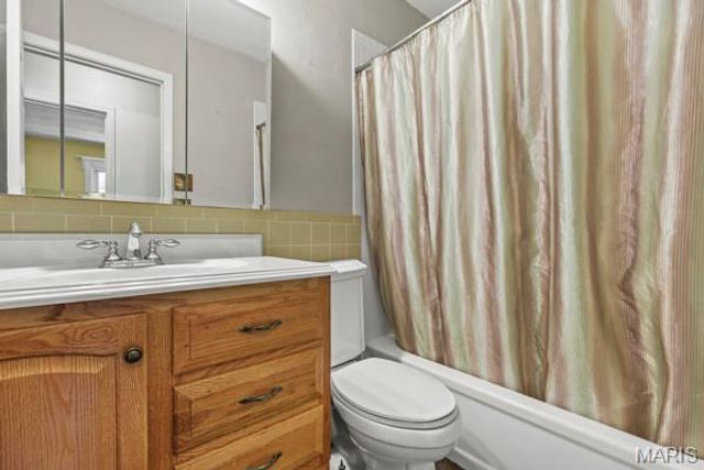 9823 Wil Bes Drive, St Louis, MO 63123