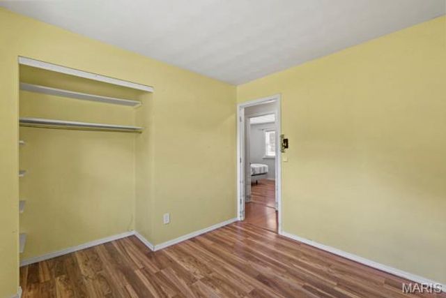9823 Wil Bes Drive, St Louis, MO 63123