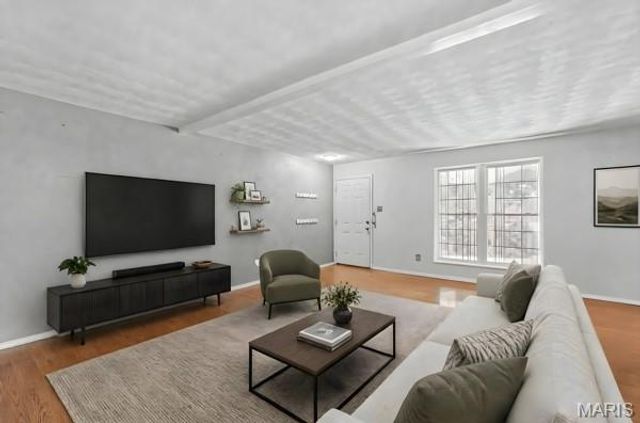 9823 Wil Bes Drive, St Louis, MO 63123