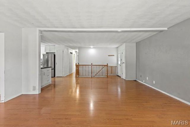 9823 Wil Bes Drive, St Louis, MO 63123