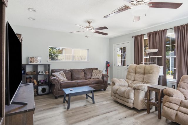 772 E Central Ave., Petal, MS 39465
