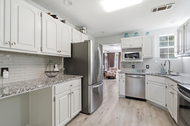 772 E Central Ave., Petal, MS 39465
