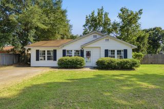772 E Central Ave., Petal, MS 39465