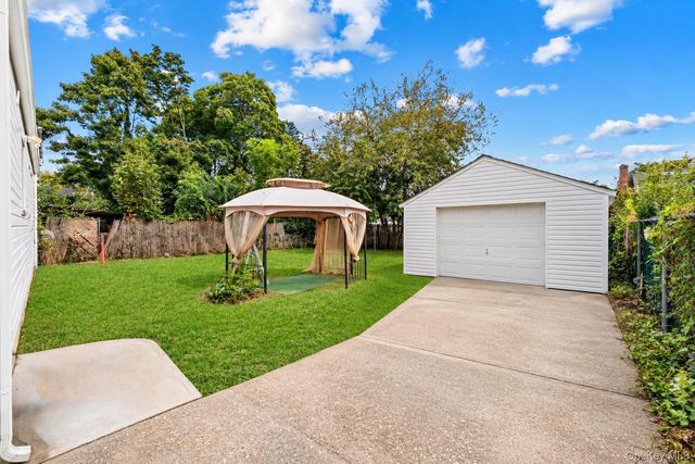 739 Nostrand Avenue, Uniondale, NY 11553