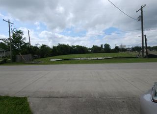 3106 Hwy 3, Dickinson, TX 77539