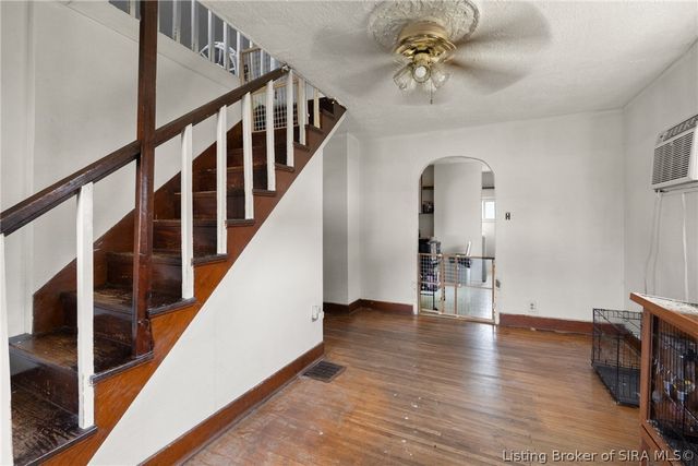 1715 McDonald, New Albany, IN 47150