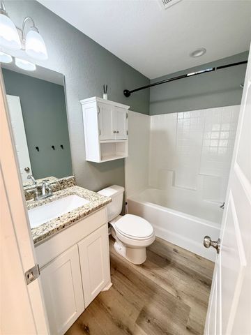 317 Chase Avenue, Cleburne, TX 76031