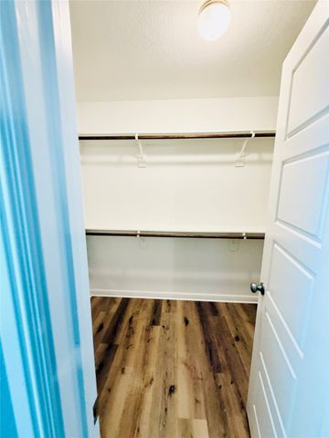 317 Chase Avenue, Cleburne, TX 76031