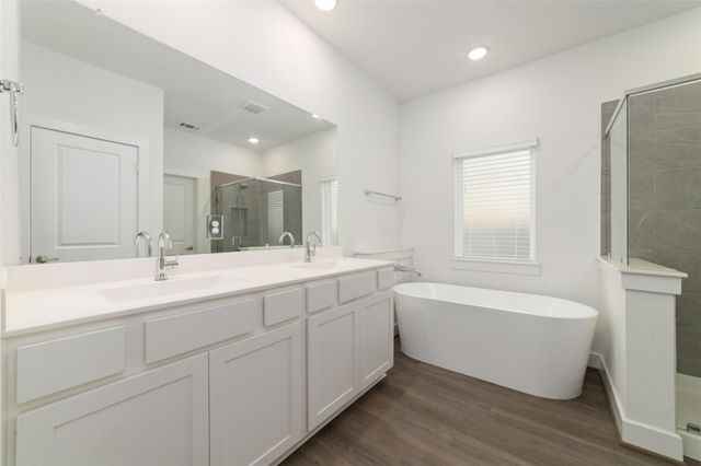 919 Golden Willow Lane, Conroe, TX 77304