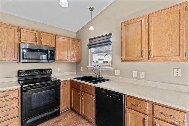 12512 Early Morning Drive, Black Jack, MO 63033