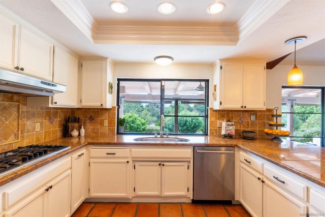 1036 Capra Way, Fallbrook, CA 92028