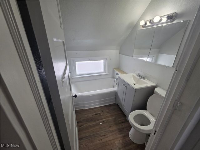 9825 Macon Avenue, Cleveland, OH 44102