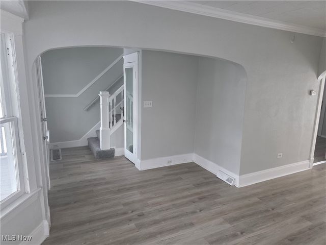 9825 Macon Avenue, Cleveland, OH 44102