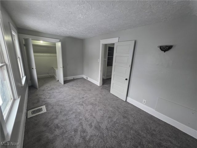 9825 Macon Avenue, Cleveland, OH 44102