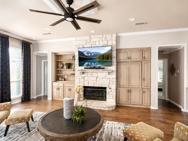 901 Glen Abbey Drive, Mansfield, TX 76063