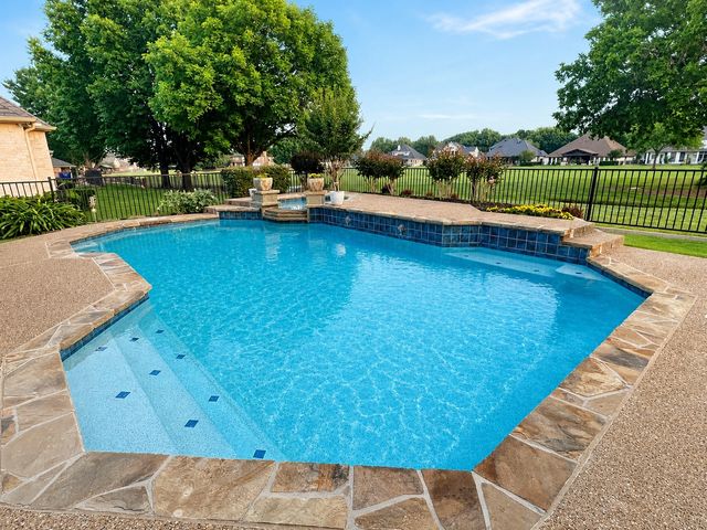 901 Glen Abbey Drive, Mansfield, TX 76063