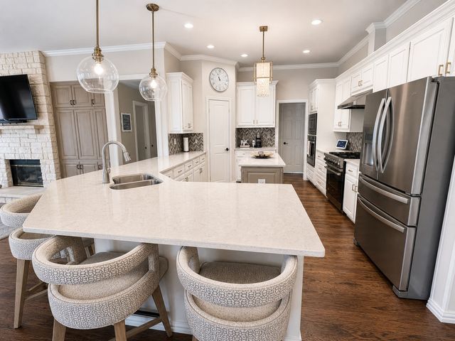901 Glen Abbey Drive, Mansfield, TX 76063
