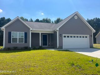 720 Peridot Court, Winterville, NC 28590
