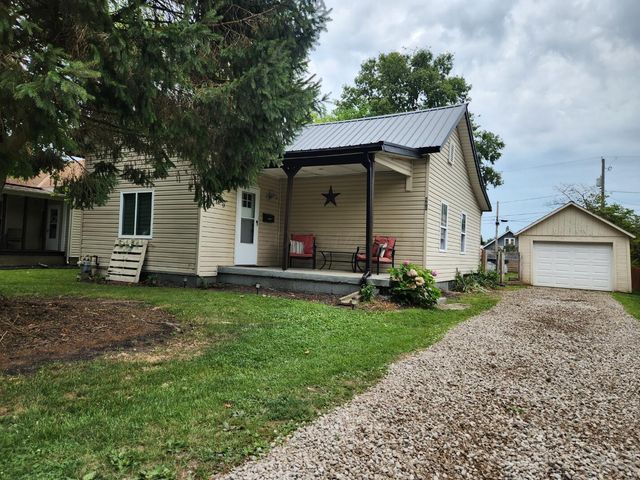 990 Woodlawn Avenue, Newark, OH 43055