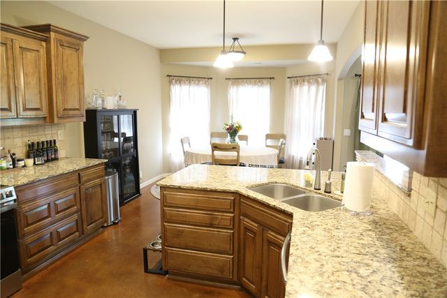 2109 Quinlan Avenue, Lowell, AR 72745