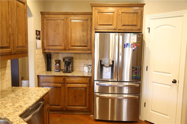 2109 Quinlan Avenue, Lowell, AR 72745