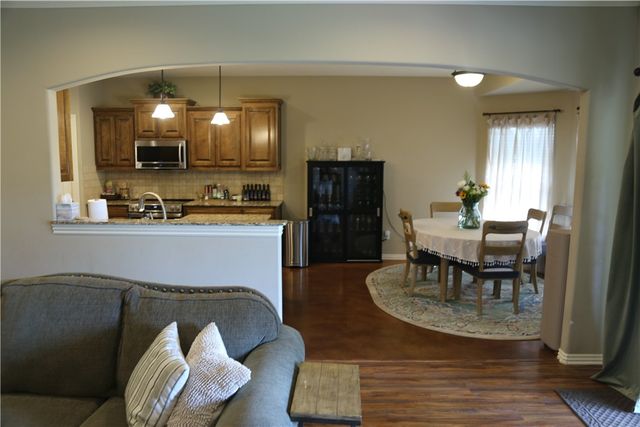 2109 Quinlan Avenue, Lowell, AR 72745