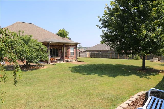 2109 Quinlan Avenue, Lowell, AR 72745
