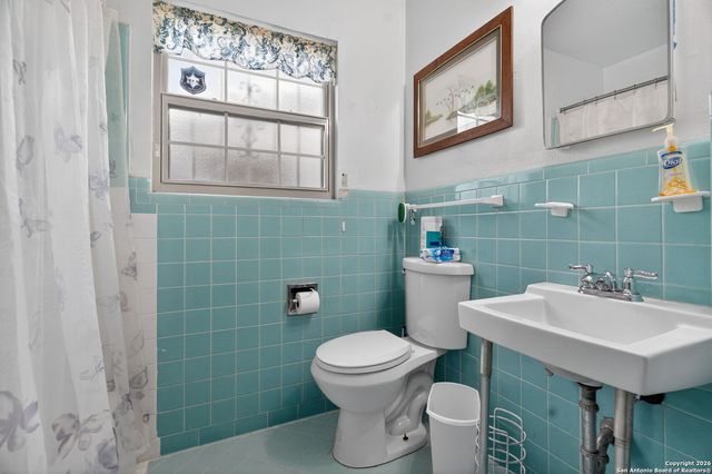 4530 Winneway, San Antonio, TX 78222